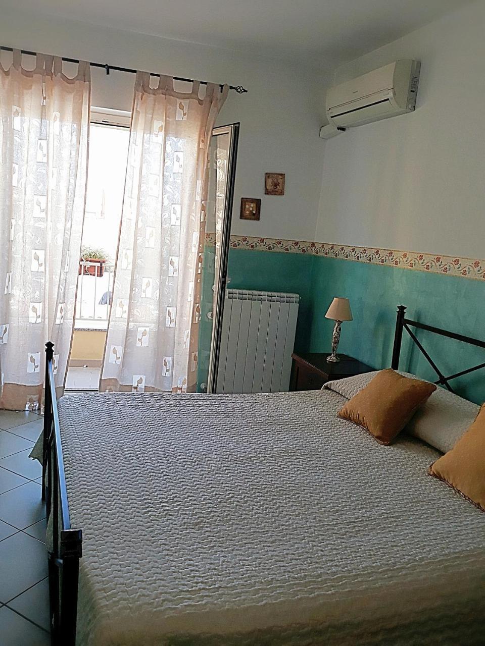 Bed And Breakfast Gigi Furci Siculo Eksteriør bilde