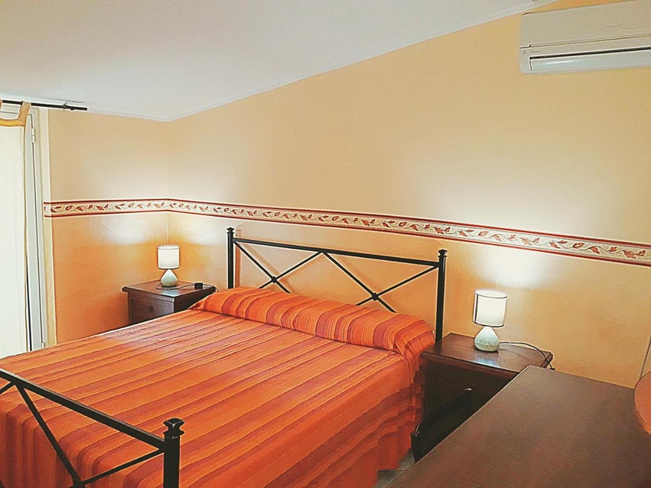 Bed And Breakfast Gigi Furci Siculo Eksteriør bilde